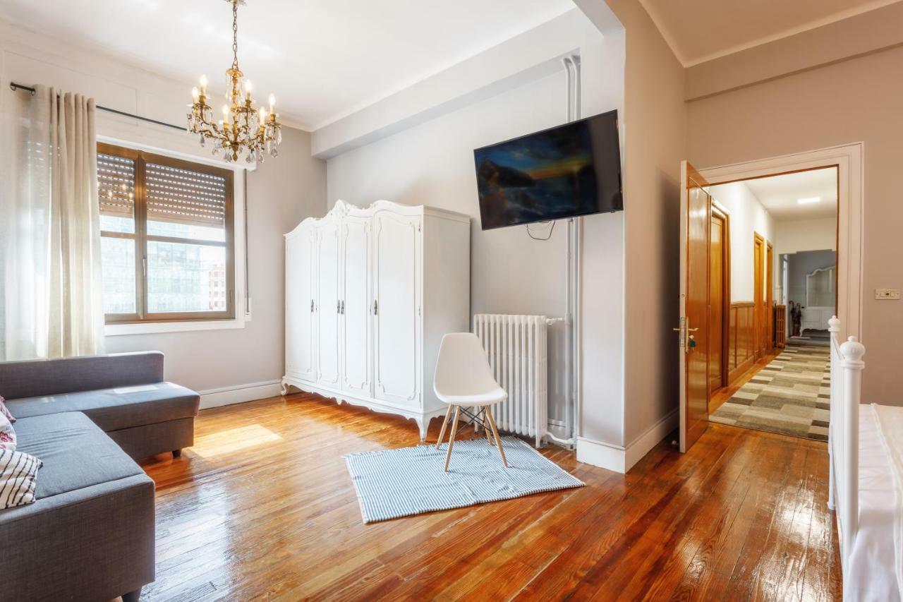 Urban Rooms Habitaciones Con Wifi Y Smart Tv Bilbao Bagian luar foto